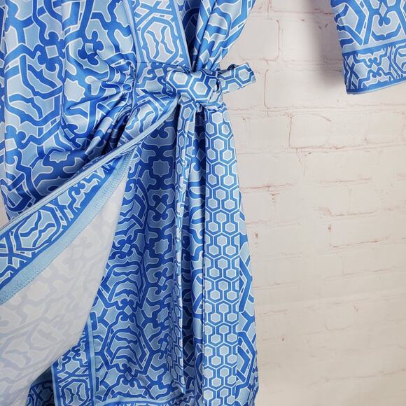 Gretchen Scott Wrap Me Up Dress 3/4 Sleeve Stretch Size M Blue Jersey Geo Print - Picture 7 of 14